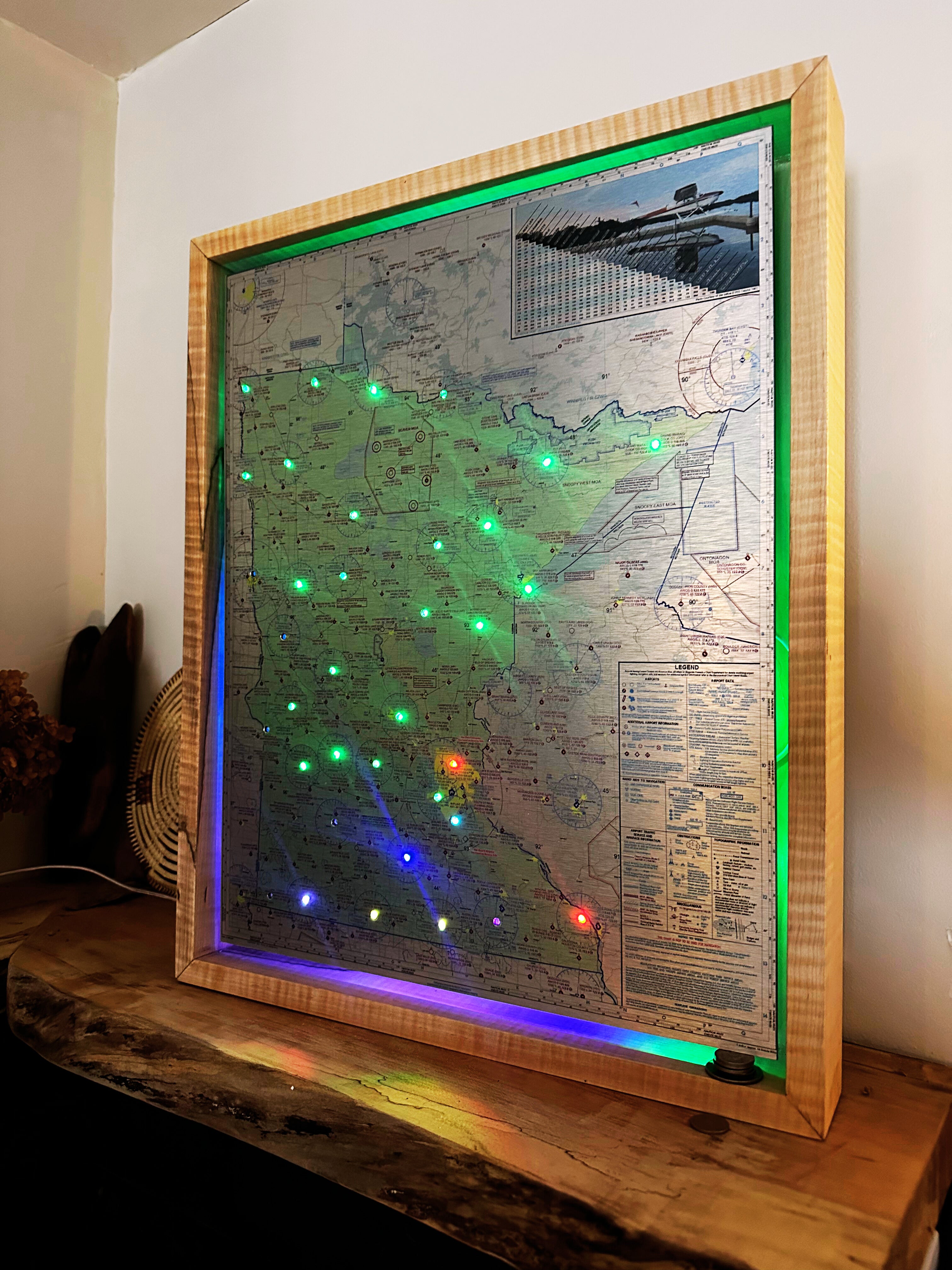 Live METAR Aviation Weather Map – Backlit Maple Frame