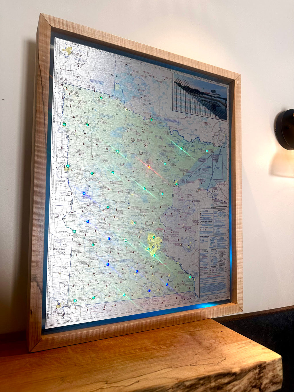Live METAR Aviation Weather Map – Backlit Maple Frame